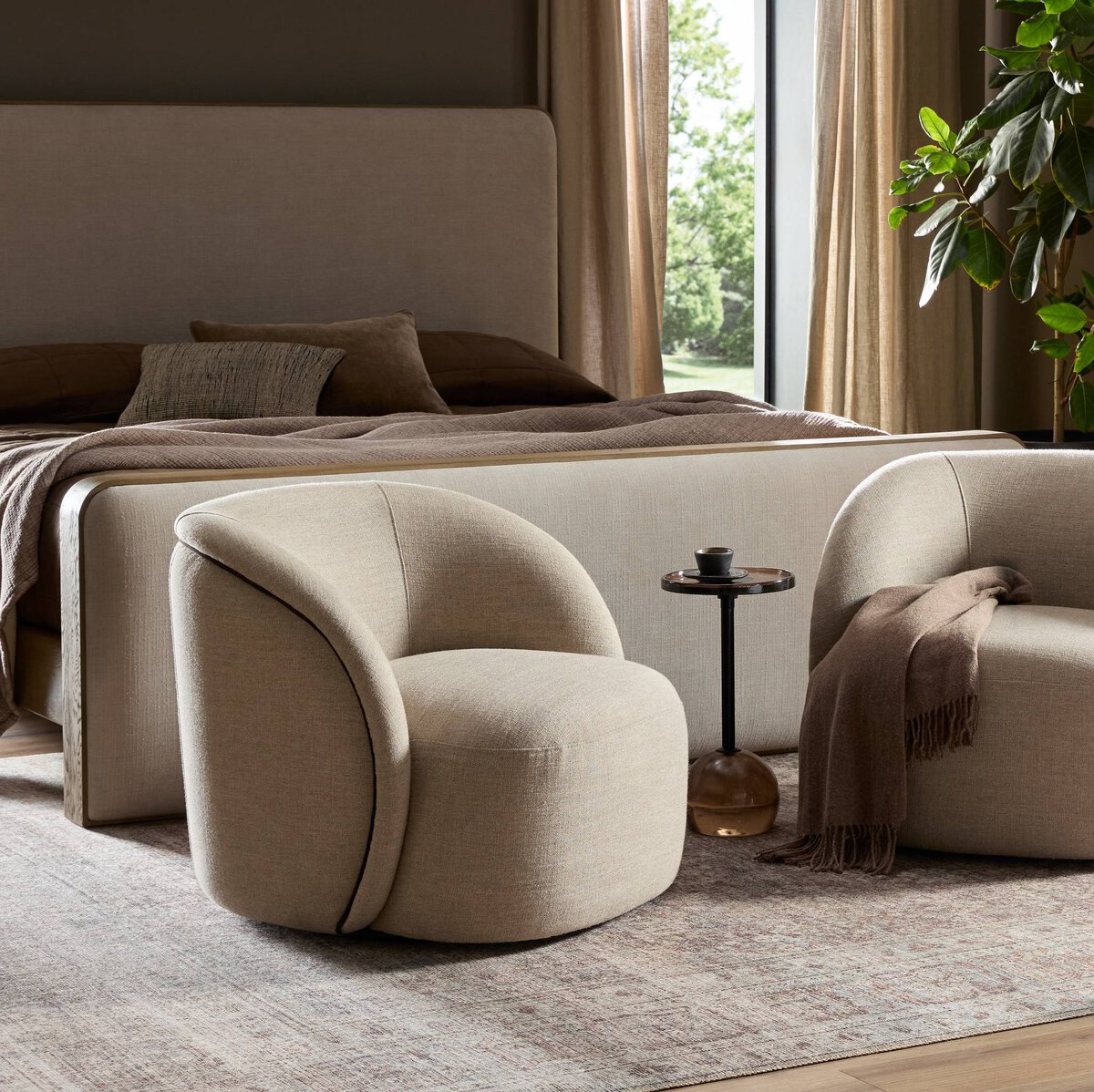 Creyente Pierregina Lucirveil 2箱4個 Clementine End Table Textured Sandy Grey Four Hands
