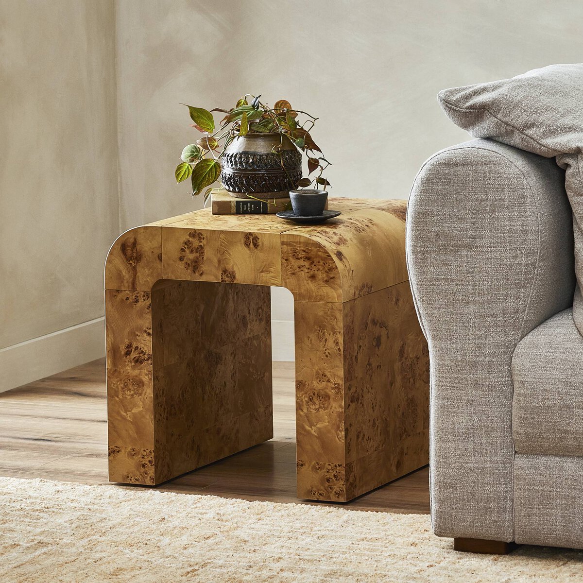 WHAT WE WANT WWW_EXTENSIONTABLE ウォールナット Jenson End Table Natural Poplar Burl Veneer Four Hands