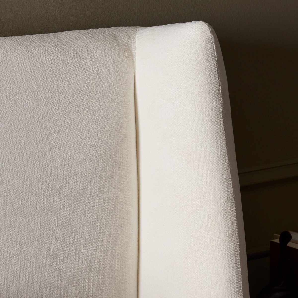 Hexley Bed Crypton Nomad Marshmallow Four Hands