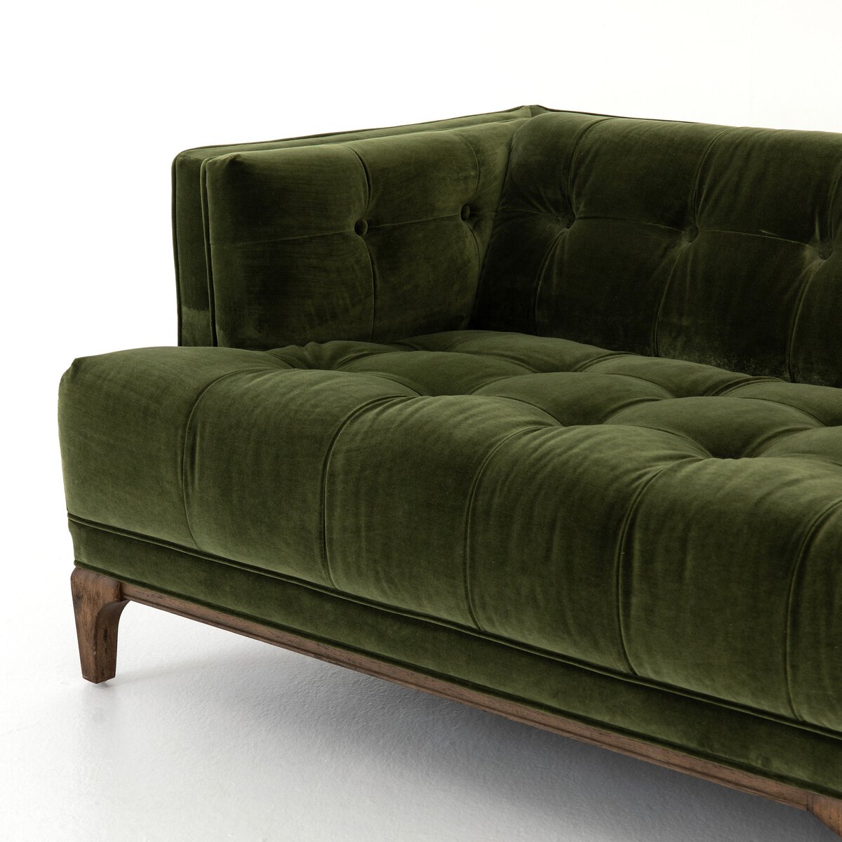 Four hands dylan sofa discount